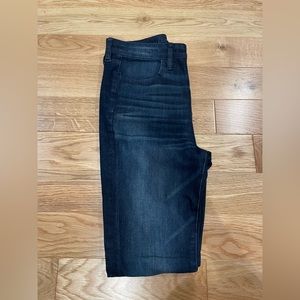 AE dark wash skinny jeans size 6 short